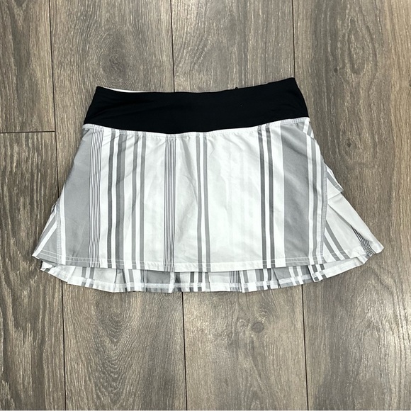 Lululemon Run: Pace Setter Skirt Groovy Stripe  (Regular2) - Picture 10 of 11